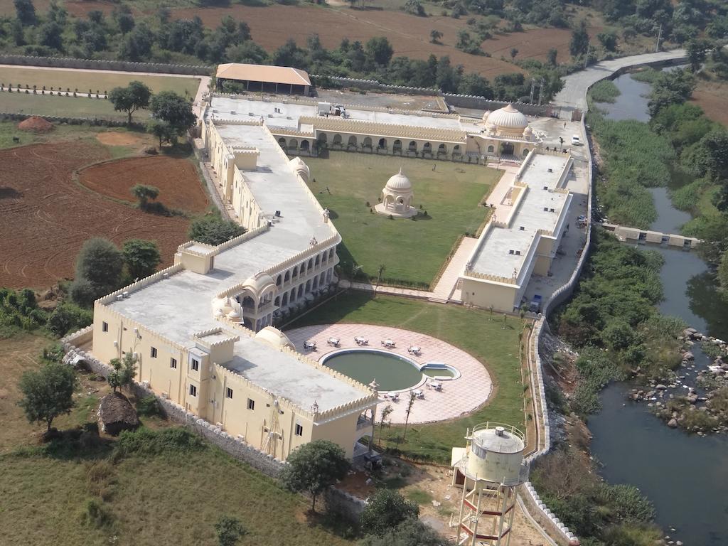 V Resorts Rajmahal Orchha Exterior foto