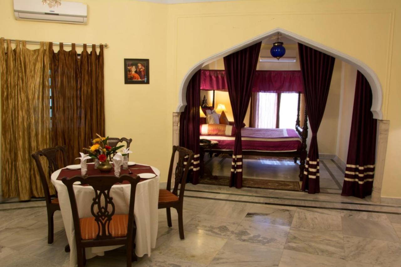 V Resorts Rajmahal Orchha Exterior foto